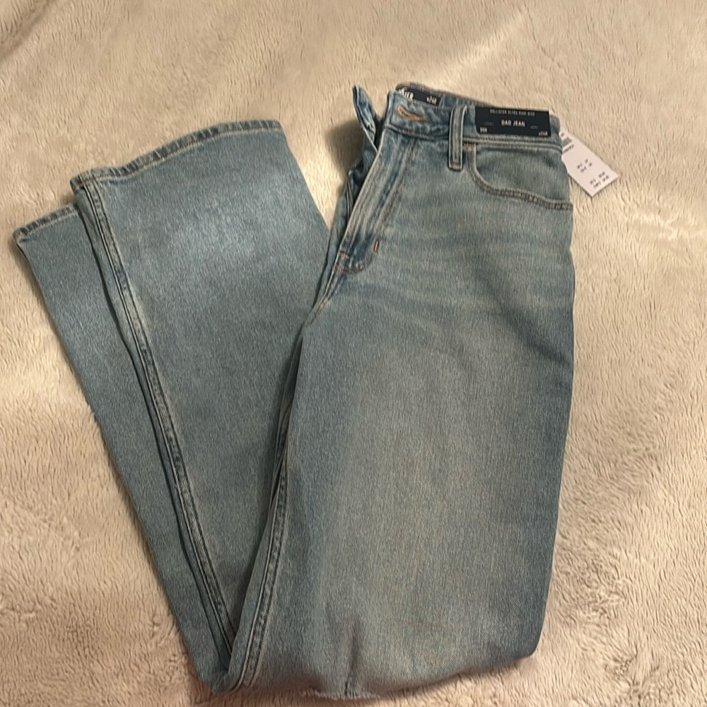 NWT Hollister Ultra High-Rise Dad Jeans